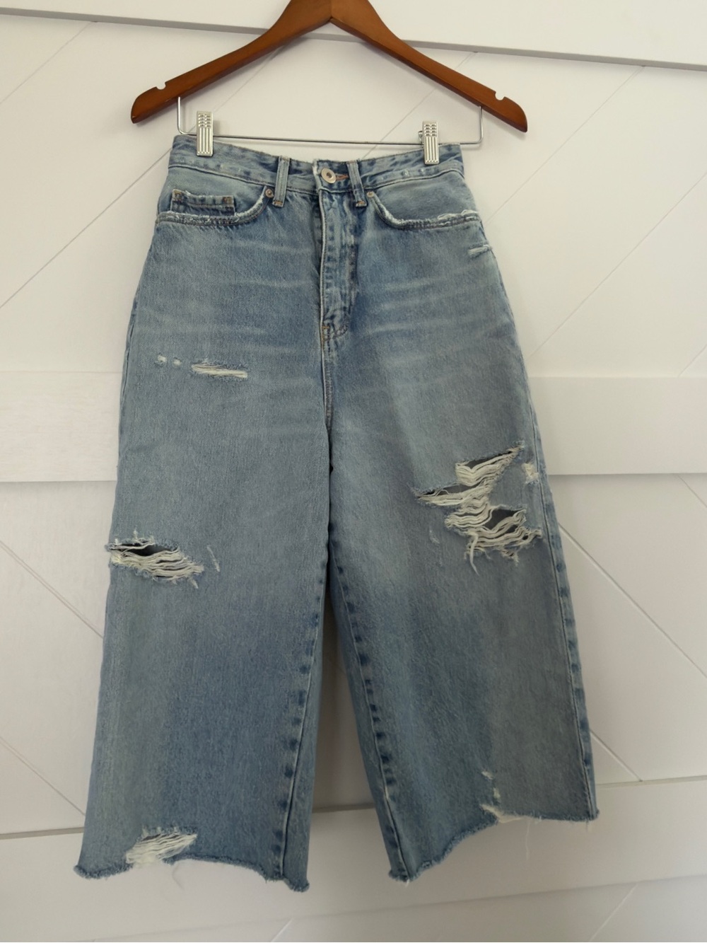 Zara Distressed demin jorts
